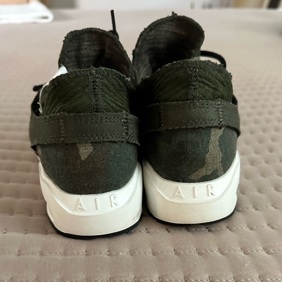 Nike SB Air Max Janoski 2 Premium - Picture 3 of 11